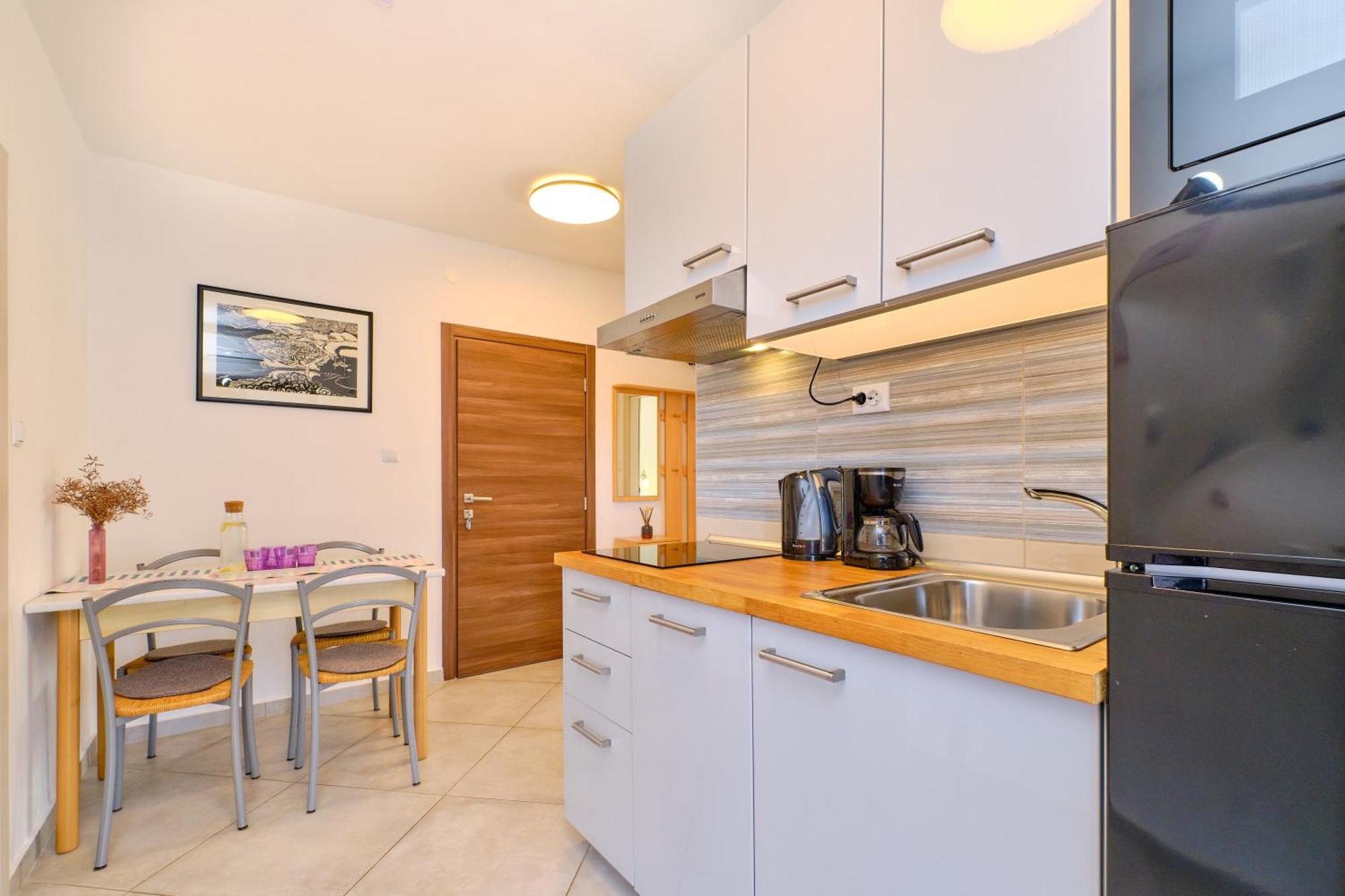 Argo Apartmani Mali Lošinj Buitenkant foto