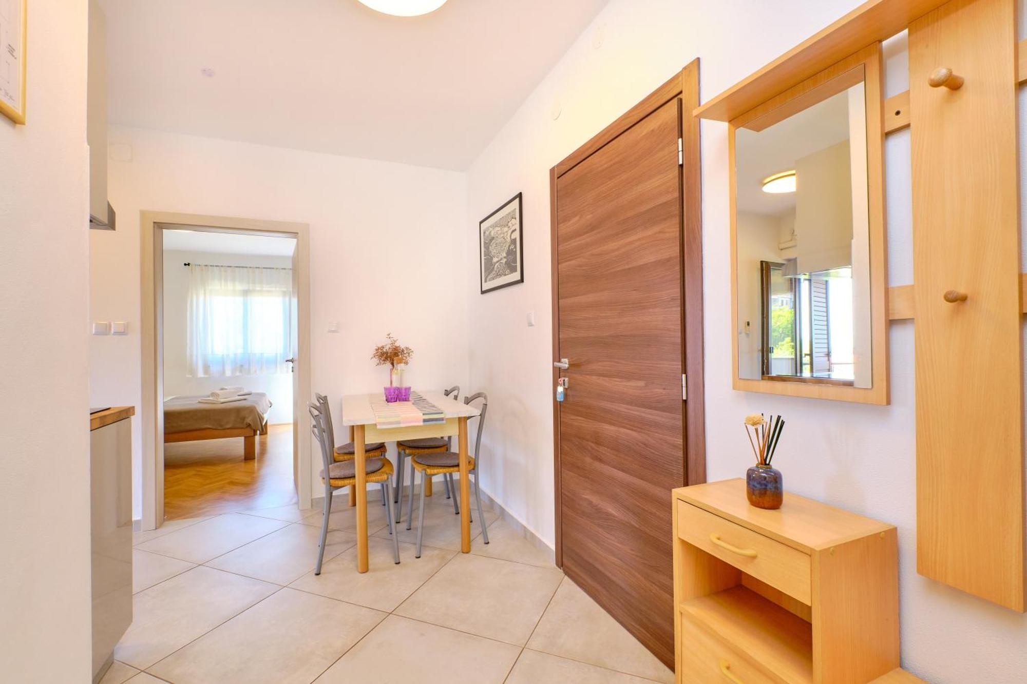 Argo Apartmani Mali Lošinj Buitenkant foto