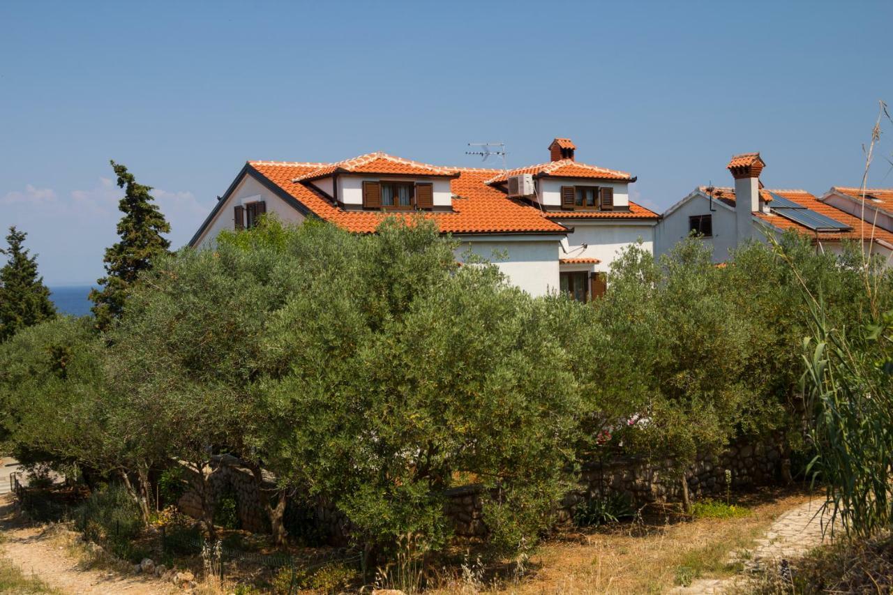 Argo Apartmani Mali Lošinj Buitenkant foto